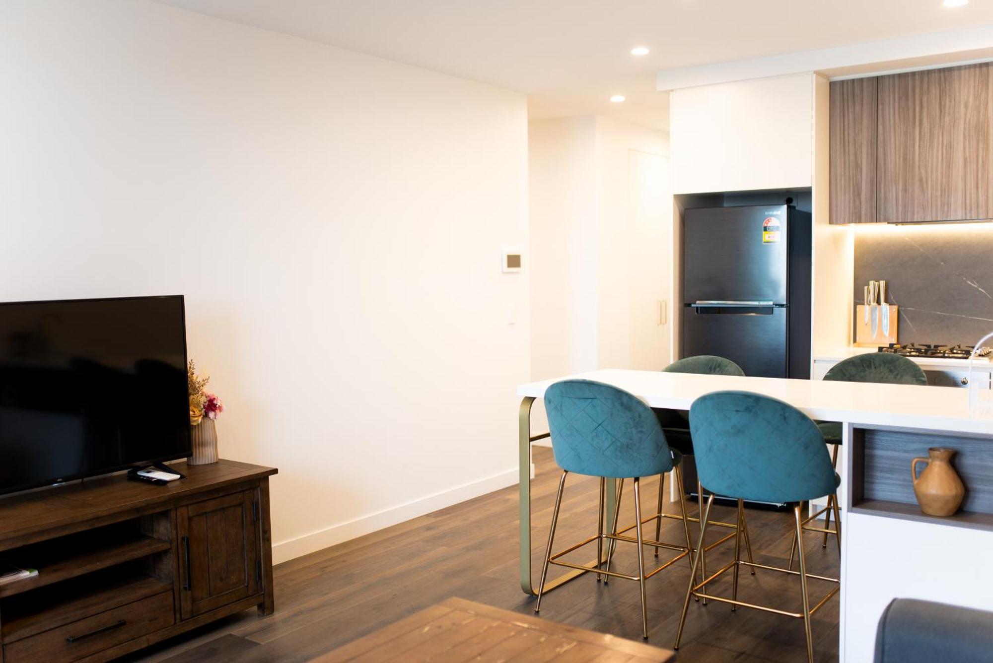 Apartment Next To Public Station, Boxhill Central, 2 Bedrooms, Free Parking And Wifi Box Hill Kültér fotó
