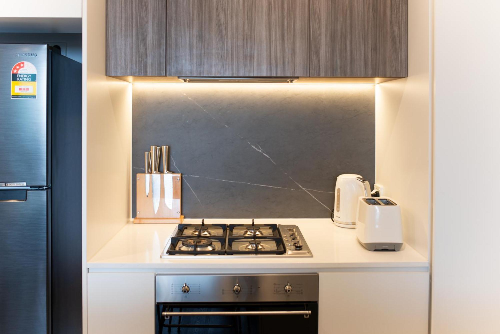Apartment Next To Public Station, Boxhill Central, 2 Bedrooms, Free Parking And Wifi Box Hill Kültér fotó