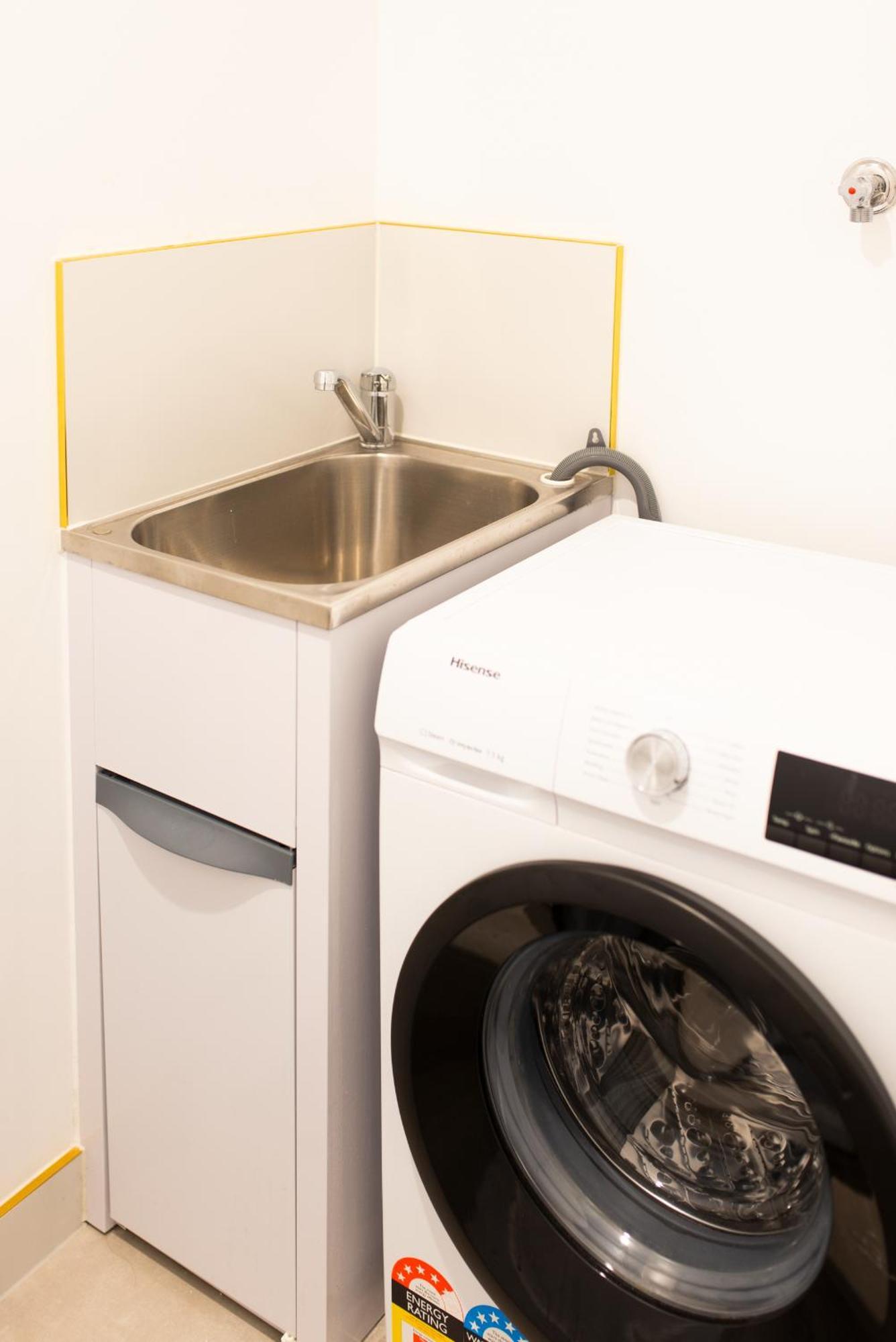 Apartment Next To Public Station, Boxhill Central, 2 Bedrooms, Free Parking And Wifi Box Hill Kültér fotó